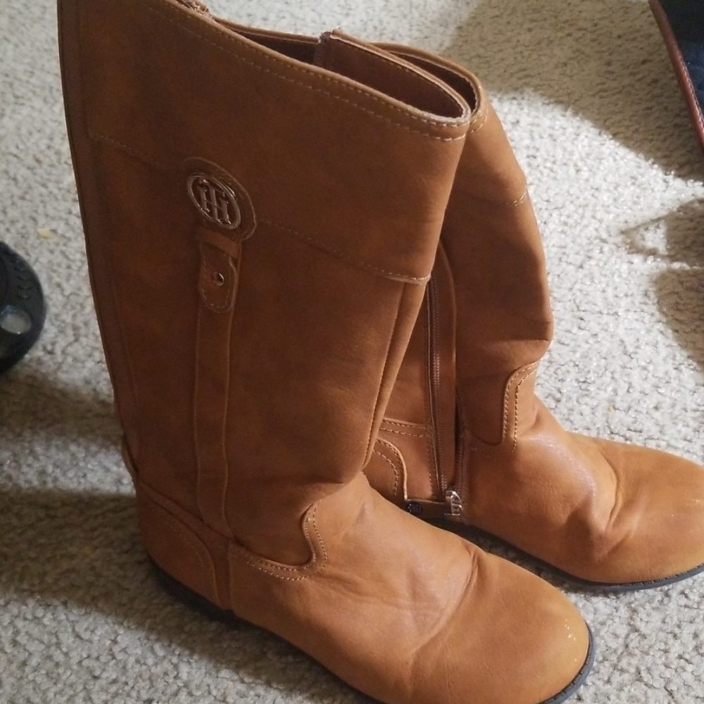 Girl boots